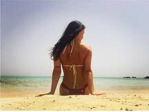 দেখুন সলমনের প্রিয় অভিনেত্রীর গ্রিসে ছুটি কাটানোর ছবি 