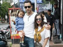 দেখুন অভিনেতা ইমরান খানের ৩ বছরের মেয়ে ইমারাকে