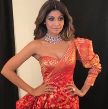 বেনারসীতো শাড়ি হিসেবে পরেছেন, এক কাঁধখোলা গাউন বানিয়ে পরলে কেমন লাগে দেখুন