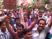 মিন্টো পার্কে রোজভ্যালির হোটেলে ধুন্ধুমার, টাকা না মেলায় আমানতকারীদের ভাঙচুর