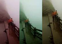 মদ্যপ অবস্থায় দু হাজার ফুট গভীর খাদে পড়ে মৃত্যু দুই যুবকের, ভিডিও ভাইরাল