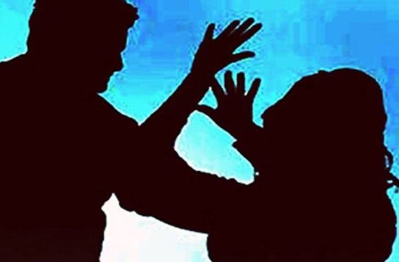 Mumbai Woman Waiting For Husband Falls Asleep Neighbor And Friends Sneak In Rape Her স্বামীর জন্যে অপেক্ষা করতে করতে ঘুমিয়ে পড়া স্ত্রীকে ঘরে ঢুকে গণধর্ষণ প্রতিবেশীদের