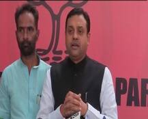 রাজঘাটে রাহুলের অনশন \'প্রহসন\', সজ্জন-টাইটলারকে চলে যেতে বলে শিখ-বিরোধী হিংসায় দোষ কবুল করল কংগ্রেস, বলল বিজেপি