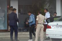 \'জব হ্যারি মেট সেজল\'-এর প্রচারে কলকাতায় আসার পথে আহত শাহরুখ