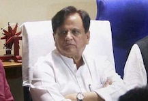 আইসিইউ-তে স্থানান্তরিত করা হল করোনা আক্রান্ত আহমেদ পটেলকে, উদ্বেগে কংগ্রেসের শীর্ষ নেতৃত্ব