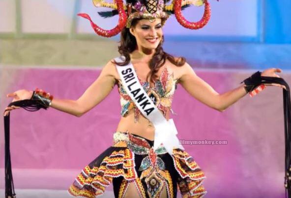 মিস ইউনিভার্সের মঞ্চে জ্যাকলিন