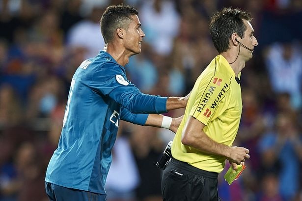 Cristiano Ronaldo Handed Five Match Ban For Referee Push রেফারিকে ধাক্কা, ৫ ম্যাচ নির্বাসিত রোনাল্ডো