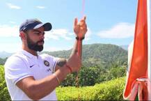 দেখুন! শ্রীলঙ্কার ক্যান্ডিতে জাতীয় পতাকা তুললেন কোহলি ও তাঁর সঙ্গীরা