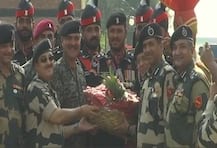 স্বাধীনতা দিবসে পাক রেঞ্জার্সকে মিষ্টি উপহার বিএসএফের