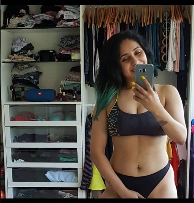 ‘জগ ঘুমিয়া তেরে জ্যায়সা..’ গানের জন্য ওই পুরস্কার পান। ছবিটি সলমন খান অভিনীত সুলতান ছবির।