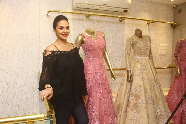 ২০১২ সালে ভারত তখতানিকে বিয়ে করেন, ছবি সৌজন্যে মানব মাঙ্গলানি