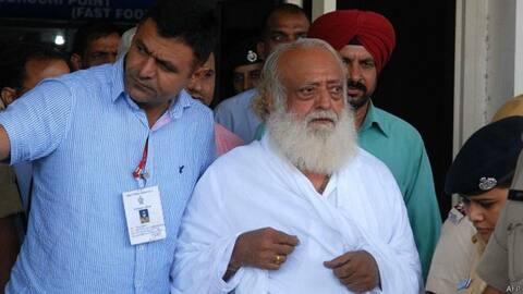 আসারাম বাপু ধর্ষণ মামলায় বিচারে বিলম্ব কেন? গুজরাত সরকারকে তিরস্কার সুপ্রিম কোর্টের