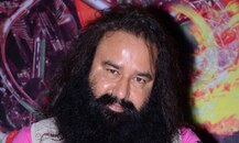 হরিয়ানার ভোটে সমর্থনের বিনিময়ে ডেরা প্রধানকে ধর্ষণ মামলা প্রত্যাহারের প্রতিশ্রুতি দিয়েছিল বিজেপি, দাবি মেয়ের