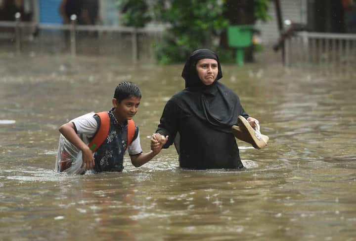 ছবি সৌজন্যে অ্যাসোসিয়েটেড প্রেস, রজনীশ কাকাড়ে