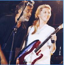 দেখুন গায়ক লাকি আলির তৃতীয় বউকে, বিয়ের পর নাম পরিবর্তন করে হয়েছেন আয়েষা আলি