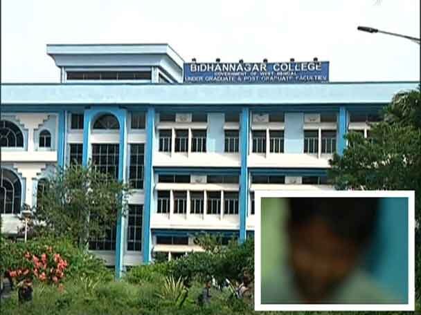 First Year Student Of Govt College Allegedly Ragged By Tmcp Members Report Filed With Ugc বিধাননগর সরকারি কলেজে প্রথম বর্ষের পড়ুয়াকে ‘র‌্যাগিং’, কাঠগড়ায় তৃণমূল ছাত্র পরিষদ, ইউজিসি-র কাছে অভিযোগ দায়ের