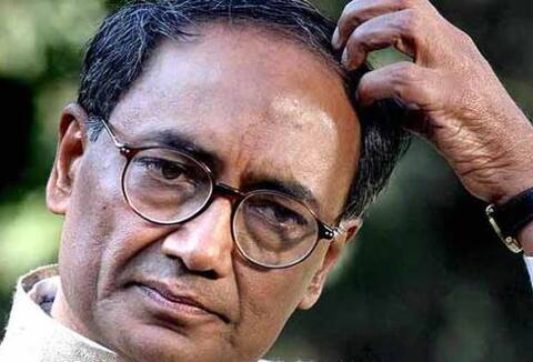 ‘বিজেপি আইএসআই-এর টাকা খায়’, মন্তব্যের জন্য দ্বিগ্বিজয়ের বিরুদ্ধে মানহানি মামলা দায়ের