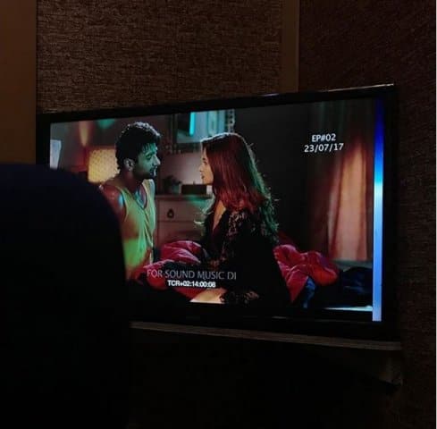  ‘রাগিনী এমএমএস ২.২’-তে রিয়া সেনকেও গুরুত্বপূর্ণ ভূমিকায় দেখা যাবে। এই সিরিজের কাহিনী অনুসারে, একটি পরিত্যক্ত কলেজে দুই তরুণীর অদ্ভূত ঘটনা ঘটতে দেখবে। তারা একটা এমএমএস সিডি খুঁজে পারে, যা থেকে রহস্যের সমাধান করতে পারবে । .(Pic: Riya Instagram) 