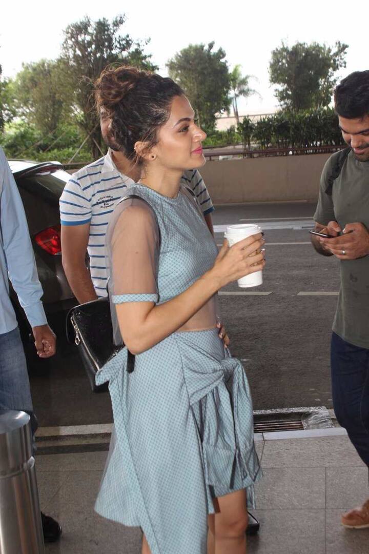 তাপসী নিজেও নিয়মিত মার্শাল আর্ট অনুশীলন করেন