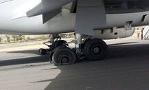 রানওয়েতে পিছলে গেল বিমান, অল্পের জন্য রক্ষা ৯৫ যাত্রীর