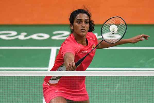 পি ভি সিন্ধু:গুরু গোপীচাঁদের পথ অনুসরণ করেই অলিম্পিকে রুপো জয়ী ব্যাডমিন্টন তারকা পিভি সিন্ধুও জানিয়েছেন, নরম পানীয় বা তরুণদের স্বাস্থ্যের পক্ষে ক্ষতিকারক কোনও পণ্যের বিজ্ঞাপন তিনি করবেন না।