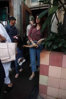 অক্ষয়ের ছেলে আরভ ও মেয়ে নিতারা লাঞ্চ করতে গেল মা টুইঙ্কল ও দিদিমা ডিম্পলের সঙ্গে