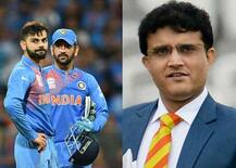 কোহলি ও ধোনির সমীকরণ নিয়ে কী বললেন সৌরভ