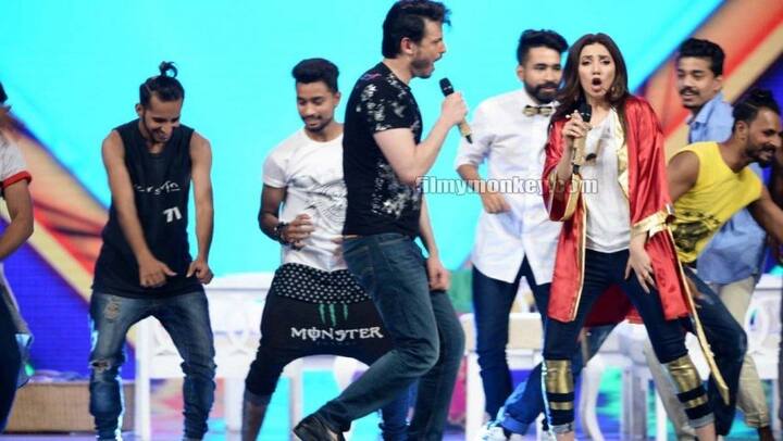 রইস অভিনেত্রী মাহিরা খানের সঙ্গে এর আগে স্টেজ শেয়ার করেছেন তিনি।