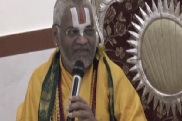 Self Styled Godman Falahari Maharaj Undergoes Virility Test ধর্ষণে অভিযুক্ত ফলাহারি মহারাজের পৌরুষত্ব প্রমাণের পরীক্ষা হল