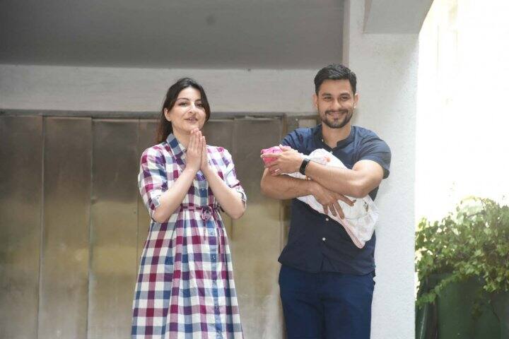 ২০১৪ সালে প্যারিসে কুনাল খেমুর সঙ্গে এনগেজমেন্ট, 