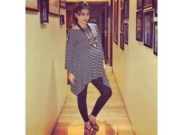 ইন্টারন্যাশনাল রিলেশনস নিয়ে লন্ডন স্কুল অফ ইকনোমিক্স থেকে মাস্টার্স করেন।