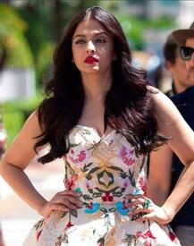   আলিয়া ‘আলু’ তো সোনম ‘জিরাফ’, জেনে নিন কয়েকজন বলিউড তারকার ডাকনাম