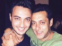 মঙ্গলবারই ঘোষণা করেছিলেন, এবার দেখুন লাভরাত্রিতে আয়ুসের বিপরীতে কাজ করবেন সেই নবাগতা ওয়ারিনাকে