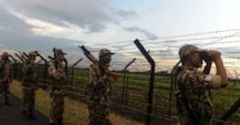 রোহিঙ্গাদের আটকাতে বাংলাদেশ, মায়ানমার সীমান্তে নজরদারি বাড়ানোর নির্দেশ সরকারের