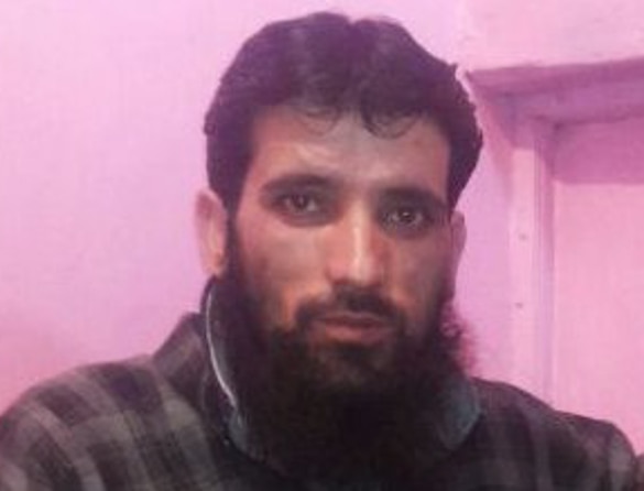 Hizbul Mujahideen Militant Arrested পুলওয়ামায় গ্রেফতার হিজবুল মুজাহিদিন জঙ্গি