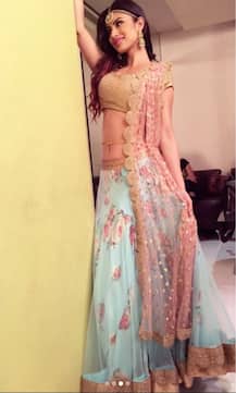 দেখুন, গ্ল্যামারাস মৌনী রায়ের সাম্প্রতিক ছবি