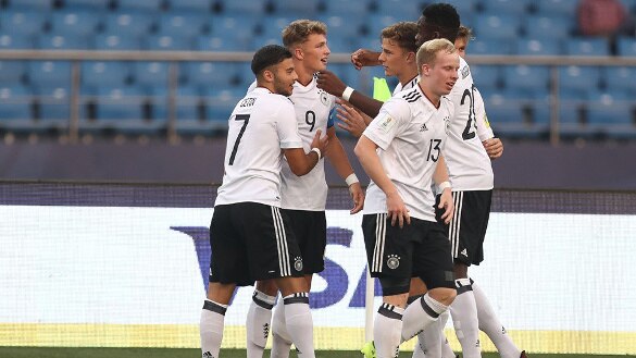 Fifa U 17 Germany Rout Colombia 4 0 Weah Scores Hat Trick As Usa Crush Paraguay To Enter Quarters অনূর্ধ্ব-১৭ বিশ্বকাপ: কলম্বিয়াকে চূর্ণ করে কোয়ার্টার ফাইনালে জার্মানি, প্যারাগুয়েকে হারিয়ে শেষ আটে আমেরিকা