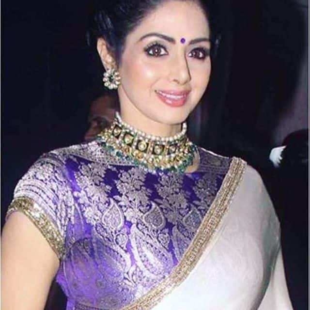 কিছুদিন আগে সোনম কপূর শ্রীদেবীর মত পোশাক পরেন। সোশ্যাল মিডিয়ায় সমালোচনার ঝড় বয়, কপি করেছেন তিনি।