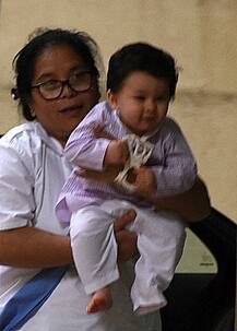 দীপাবলীতে কেমন সেজেছে ছোট্ট তৈমুর, দেখুন