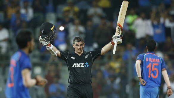New Zealand Beat India By 6 Wkts প্রথম একদিনের ম্যাচে ভারতকে ৬ উইকেটে হারাল নিউজিল্যান্ড