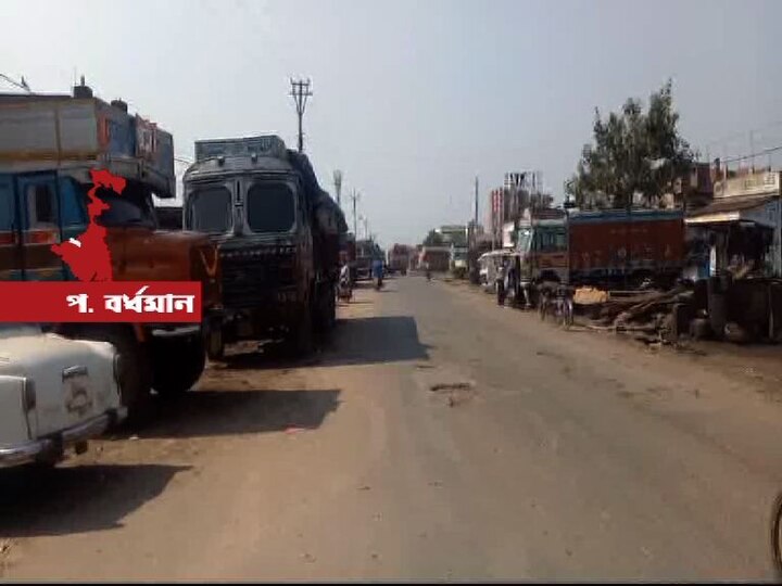 National Highway Allegedly Illegally Grabbed In Panagarh Daily Traffic Problem পানাগড়ে জাতীয় সড়ক ‘জবরদখল’, নিত্য যানজট