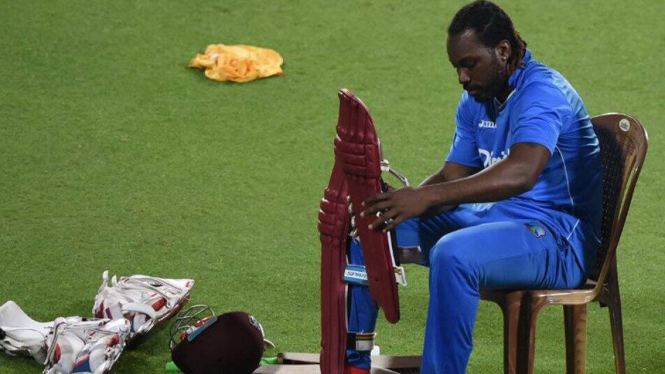 Masseuse cried after Gayle ‘exposed himself’: court গেইলের অভব্য আচরণে কেঁদে ফেলেছিলেন, আদালতে জানালেন মহিলা ম্যাসিওর