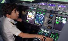 ভাইরাল ভিডিও: একদিনের জন্য পাইলট হল ছয় বছরের শিশু