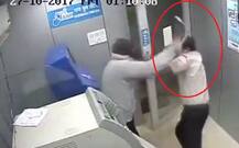 মাথায় একাধিকবার হাতুড়ির ঘা, তারপরেও কীভাবে এটিএম লুঠ আটকালেন এই নিরাপত্তারক্ষী দেখুন