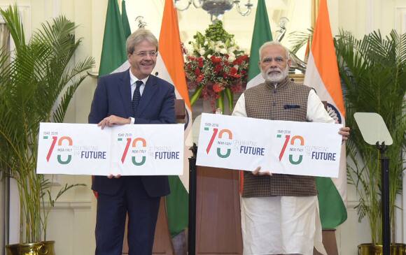 Narendra Modi holds talks with Italian PM; six pacts inked গুরুত্ব পেল সন্ত্রাস, সাইবার অপরাধ, মোদী-জেন্টিলোনি বৈঠকে ৬টি চুক্তি স্বাক্ষর