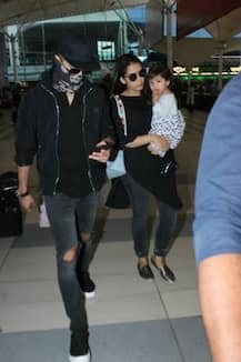 নয়া লুকে শাহিদ, কিন্তু কোনও এক কারণে রুমাল চাপা দিয়ে সেই চেহারা প্রকাশ করলেন না অভিনেতা