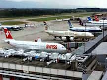 বাবা-মার কাছ থেকে পালিয়ে বিনা টিকিটে সাত বছরের মেয়ে উঠে পড়ল বিমানে!