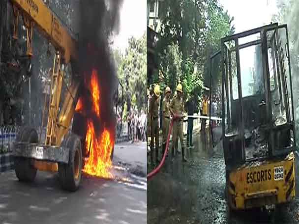 বেলেঘাটা সিআইটি রোডে ক্রেনের ধাক্কায় ছাত্রী মৃত্যু ঘিরে ধুন্ধুমার, ক্রেনে আগুন