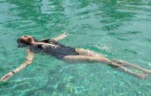 ছবিতে দেখুন: ৪২ বছরেও ভক্তদের মনে কেমন আগুন ধরাচ্ছেন সুস্মিতা সেন...