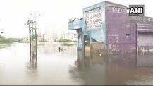 টানা বৃষ্টিতে বিপর্যস্ত চেন্নাই, বন্ধ স্কুল-কলেজ, আরও বৃষ্টির পূর্বাভাস
